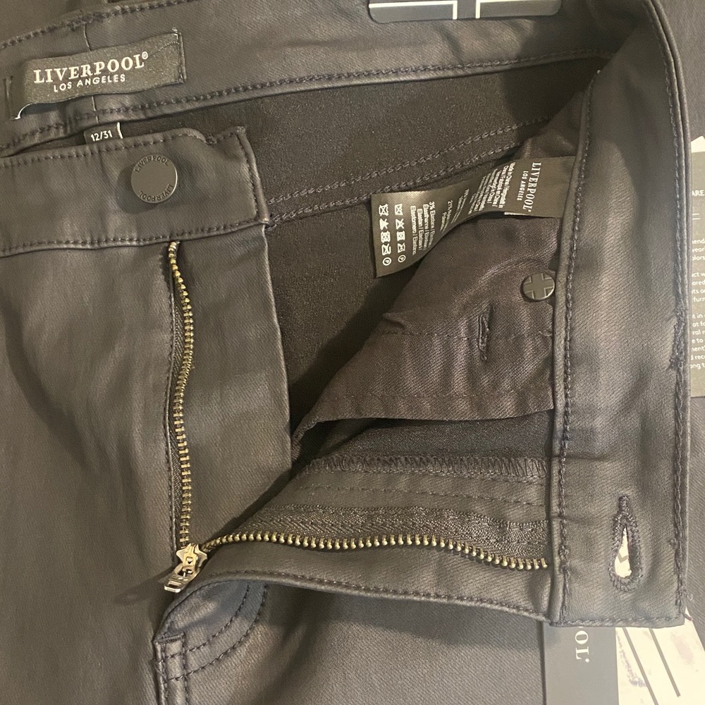 LIVERPOOL Hannah Crop Flare Coated Jean Pants MSRP $109 Women's Size 12/31 - Picture 8 of 9